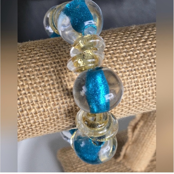 Jewelry - Vintage Resin Blue and Gold Beaded Bracelet